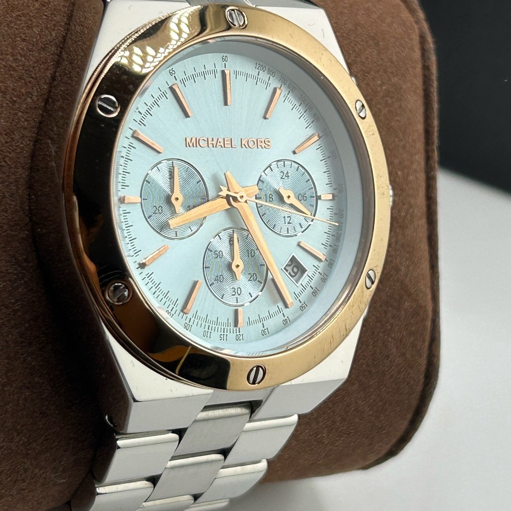 Michael Kors reagan Silver and Gold Chronograph Watch 6079 new battery - Picture 4 of 7